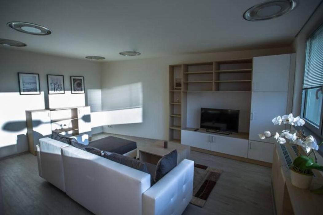 Apartmán 22Nd Uprising Square Bratislava Exteriér fotografie