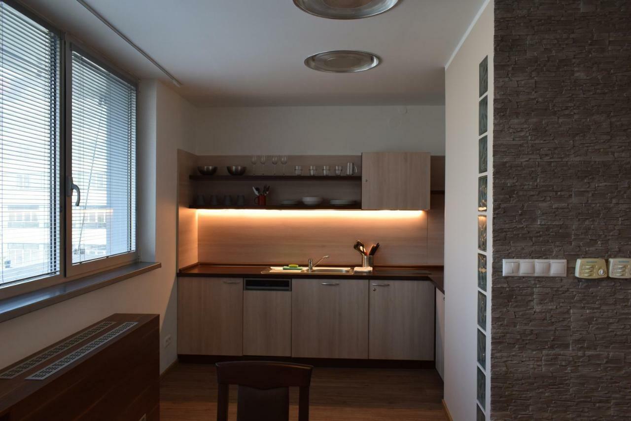 Apartmán 22Nd Uprising Square Bratislava Exteriér fotografie