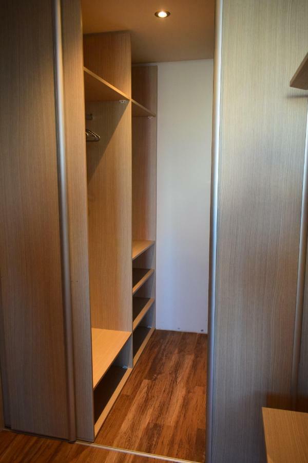 Apartmán 22Nd Uprising Square Bratislava Exteriér fotografie